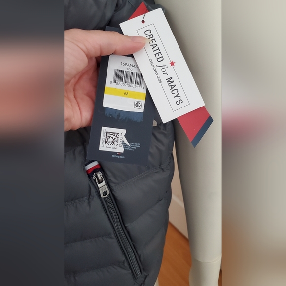Tommy Hilfiger Puffer Gray Quilted Vest - Picture 4 of 8